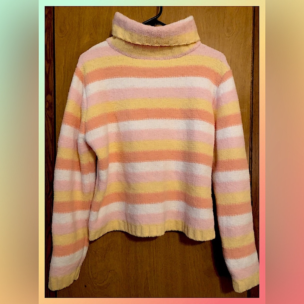 Mountain Lake Pastel Crowl Neck Sweater